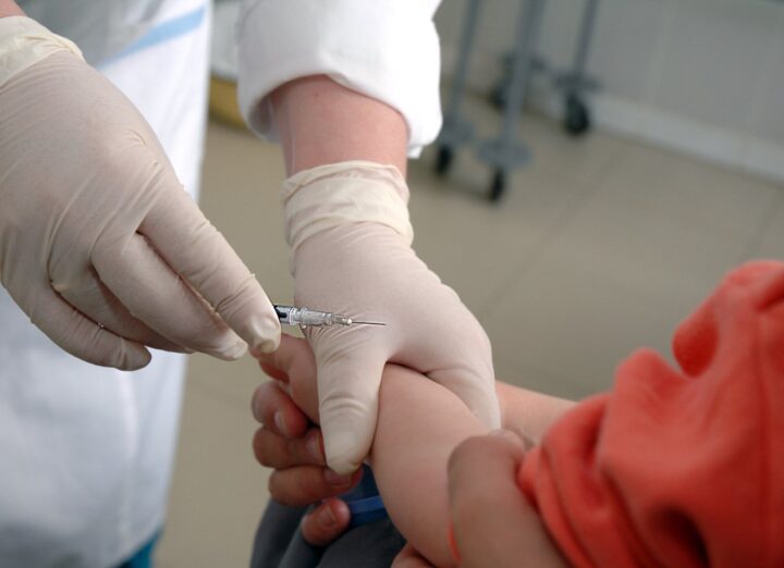 Подготовка к прививке и вакцинация
